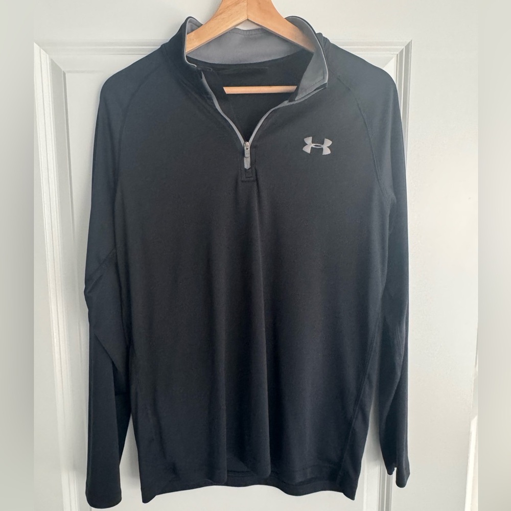Under Armour Black HeatGear Pullover